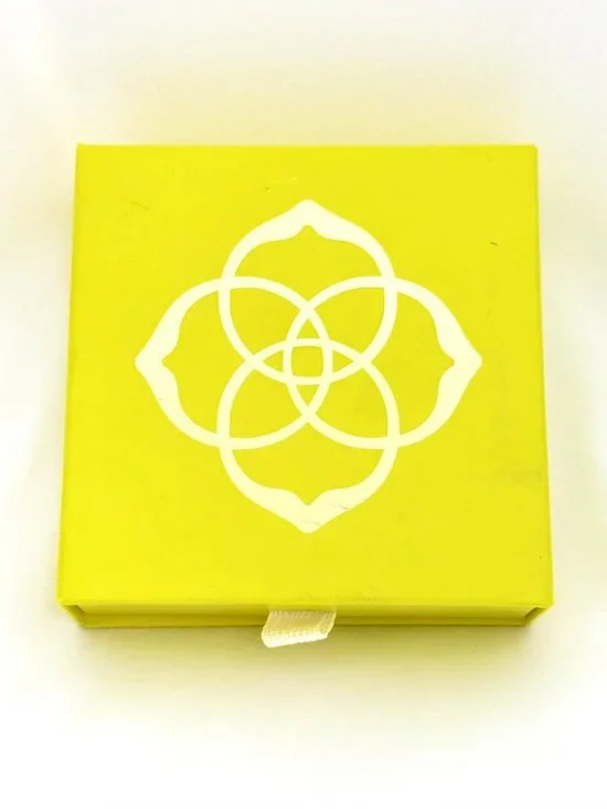 Kendra Scott Goldstone Football Pendant w/Adjustable Chain New in Box - Picture 12 of 13